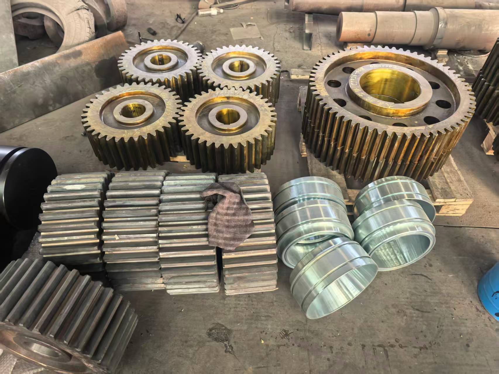 Tangshan Yuexin Machinery: Strikt kontroll av hela processen med anpassade icke-standarddelar för att säkerställa korrekt produktleverans.